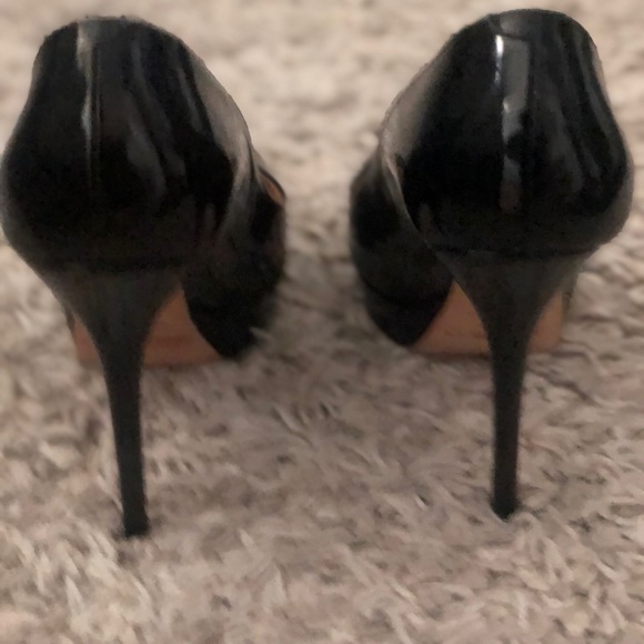 Jimmy Choo patent leather peep-toe pumps - Picture 5 of 10